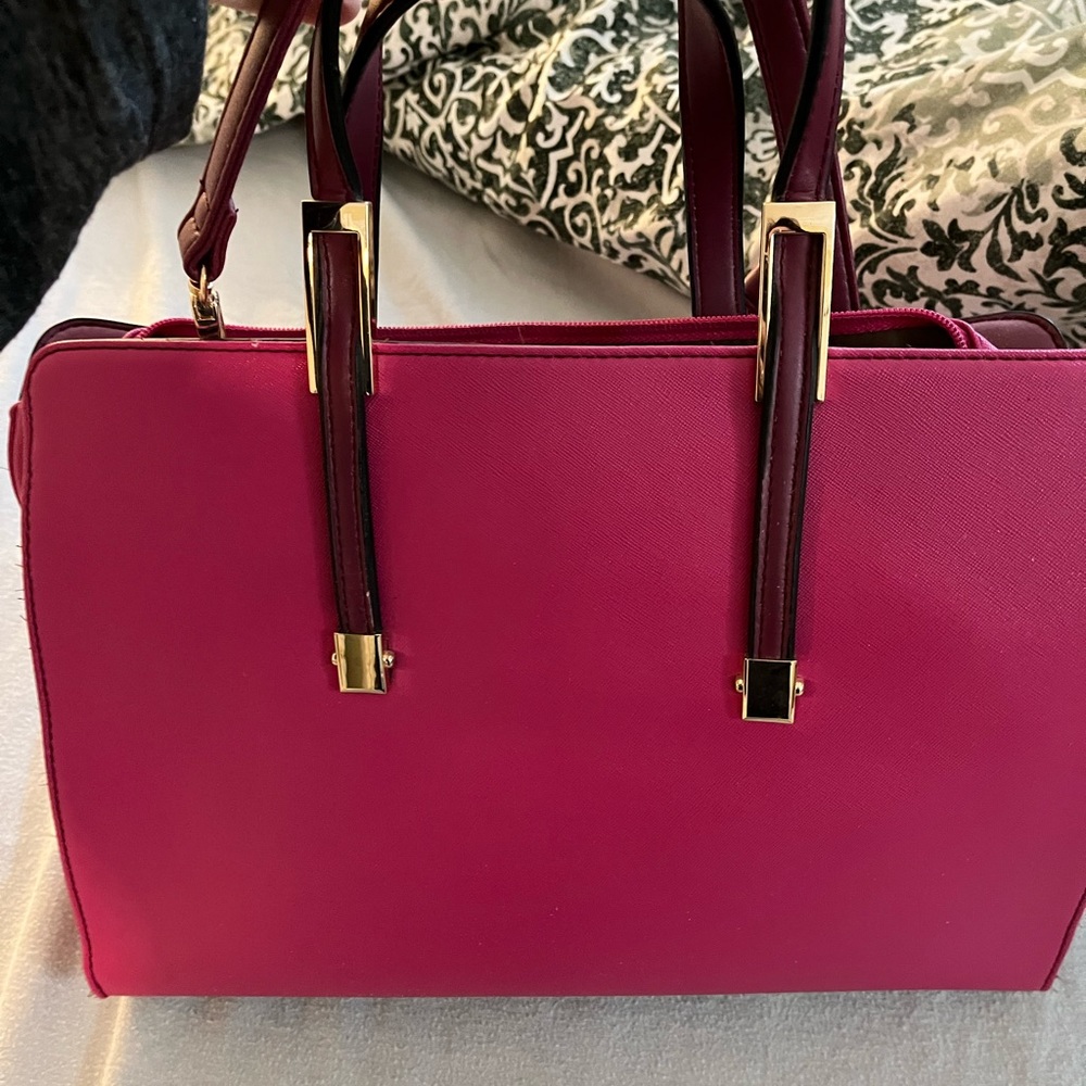 Laptop/iPad bag.